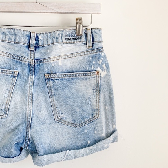Zara Basic Distressed Denim Shorts Y2K - Picture 7 of 9